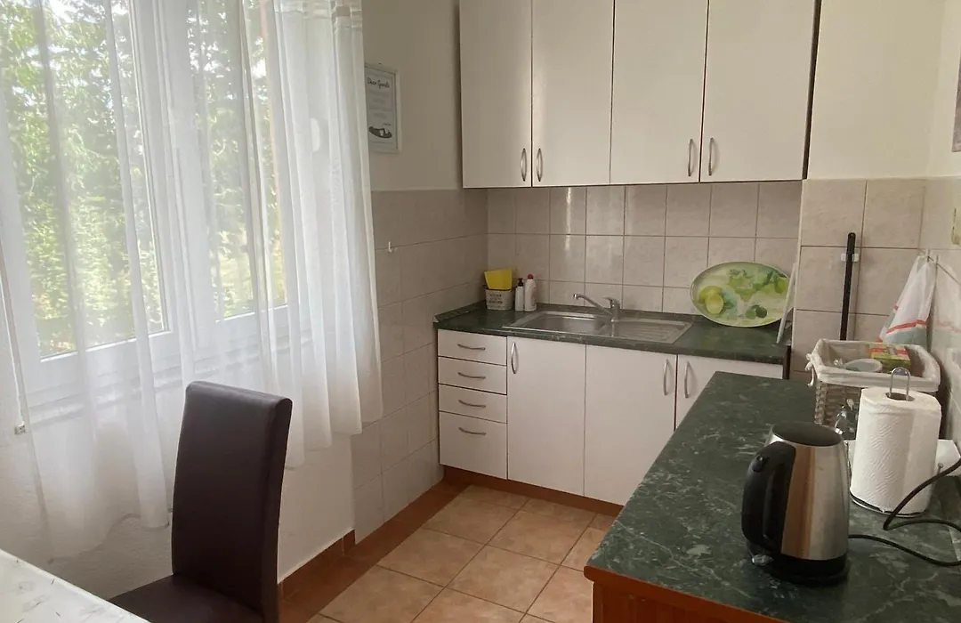 Guest House Regina Mundi-1